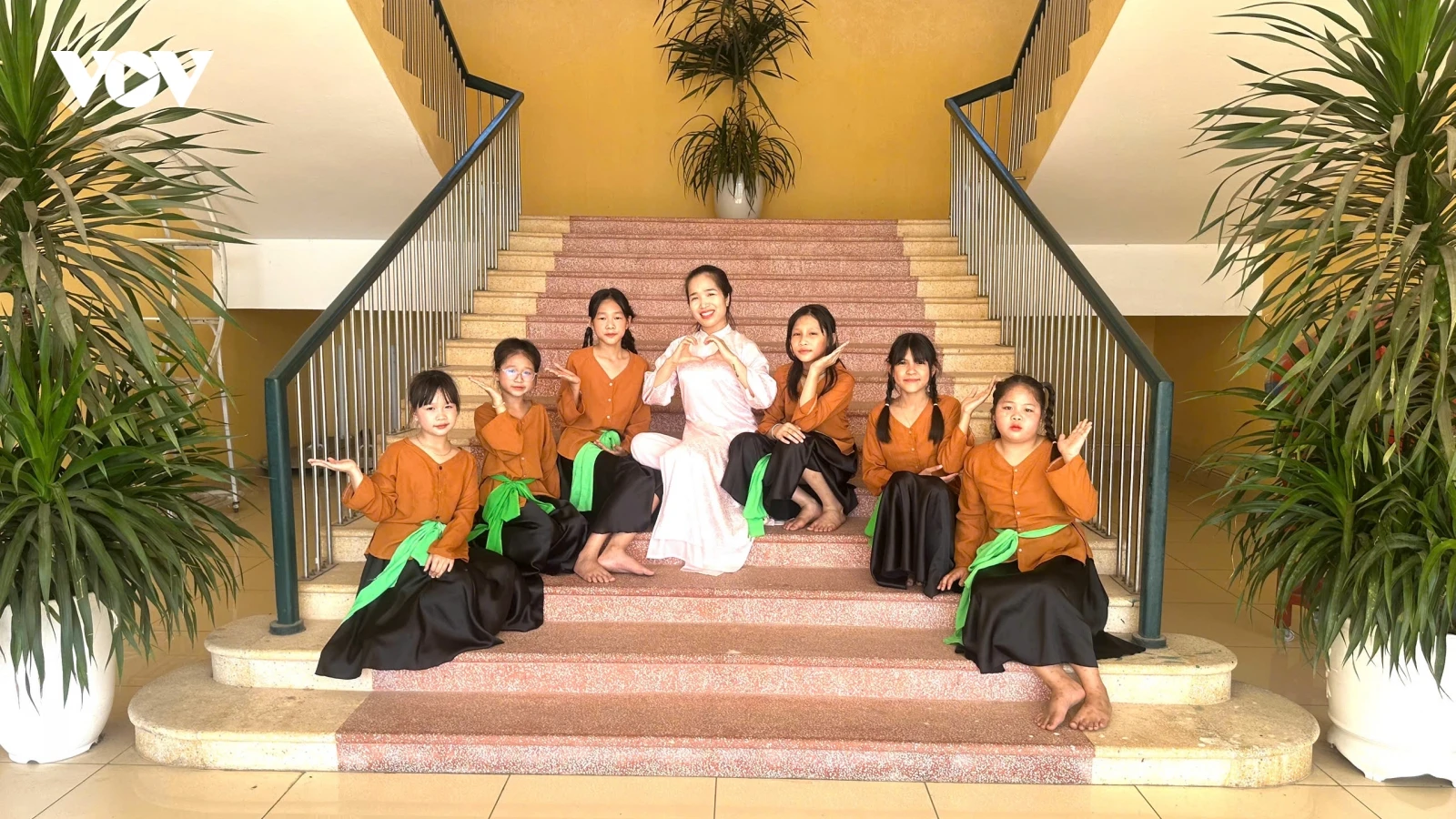 Dân ca Quan họ Bắc Ninh đến gần thế hệ trẻ từ lớp học Hoàn Sơn